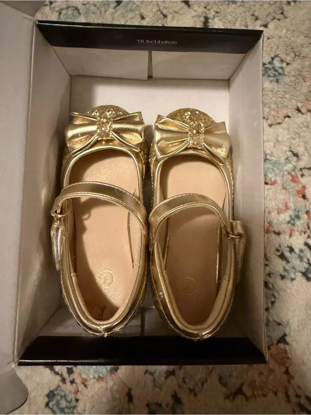 Girls Gold Glitter Bow Mary Jane Kids Shoes size 7 like new worn one time